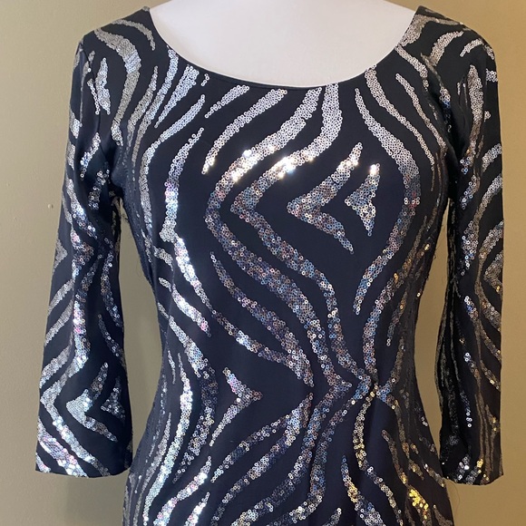 Formal sequins dress - Picture 4 of 4